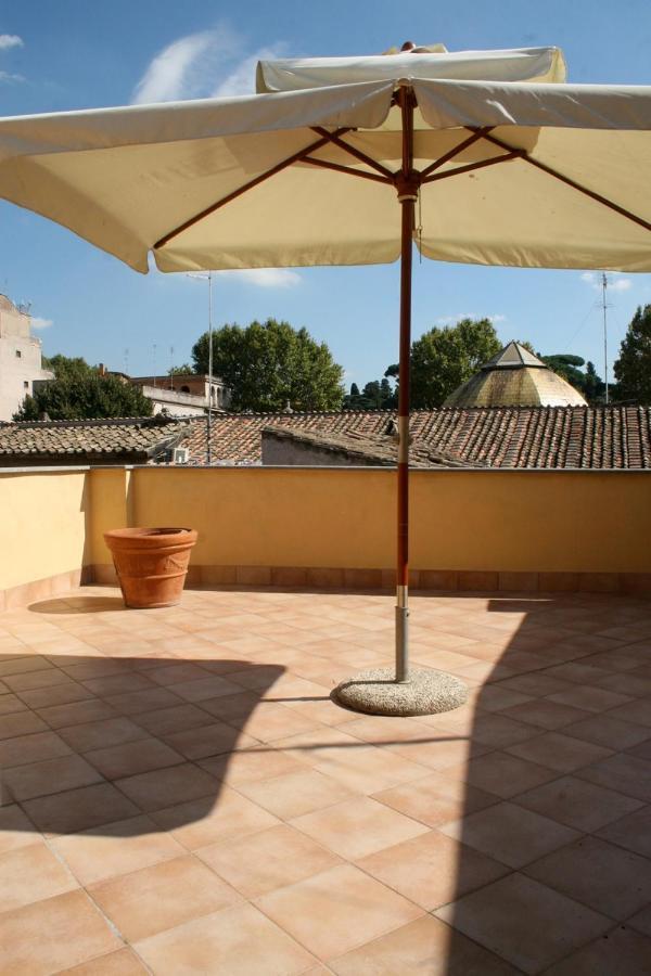 Apartamento Attico Con Terrazza Santa Cecilia *